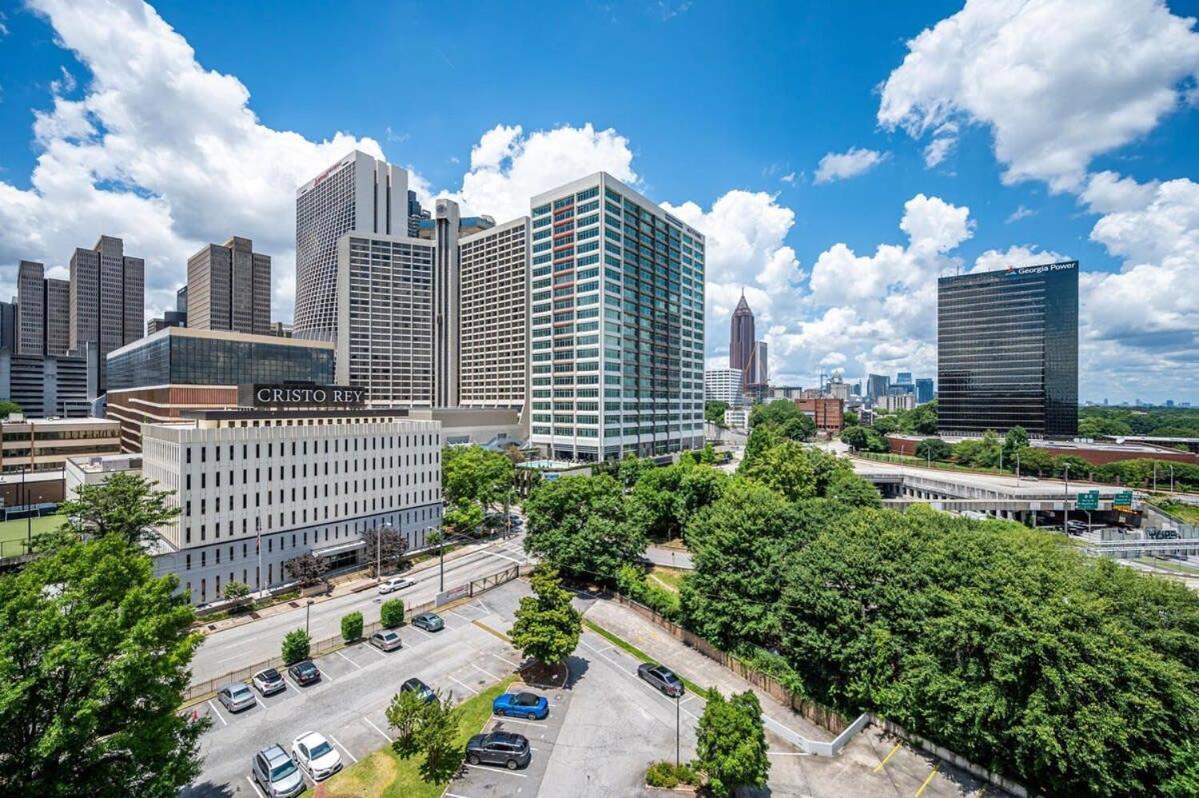 Сasa de vacaciones Atl Downtown 2br King Bed Free Parking Lm1003