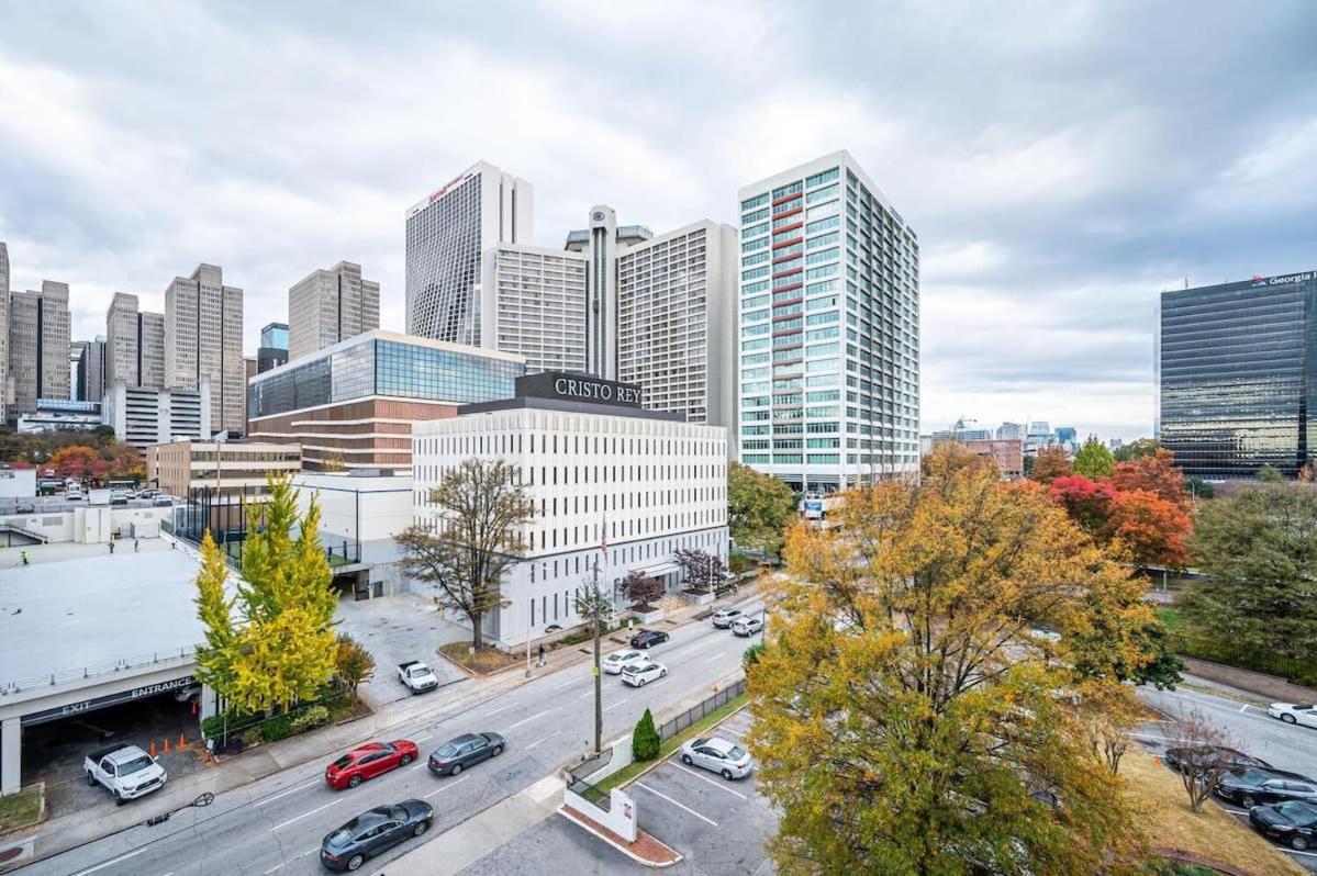 Сasa de vacaciones Atl Downtown 2br King Bed Free Parking Lm1003